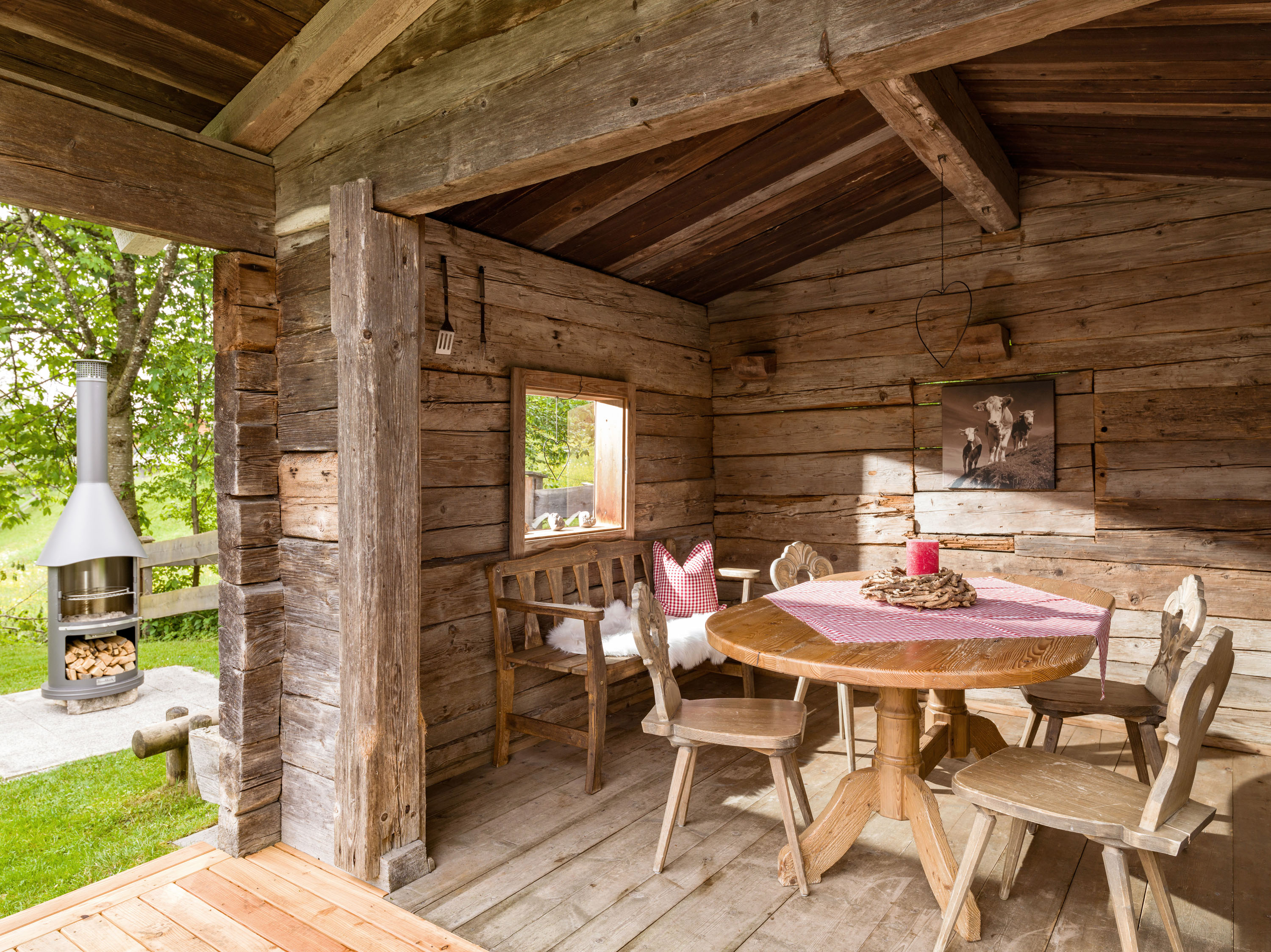 Grillhütte mit Grillstation für einen gelungenen Familienurlaub im Schedererhaus